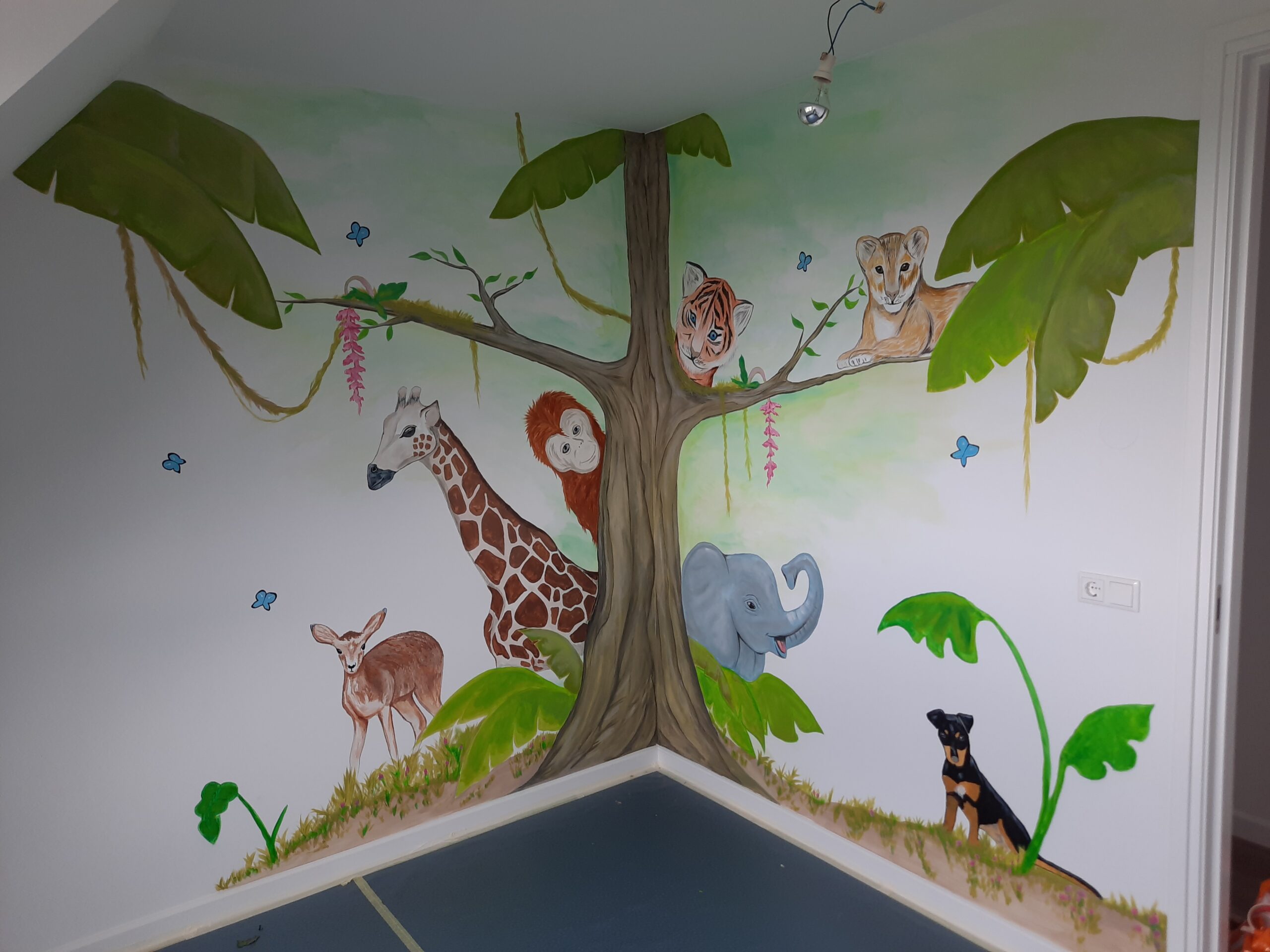 Jungle muurschildering babykamer Someren