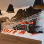 Muurschildering van Max Verstappen overdag