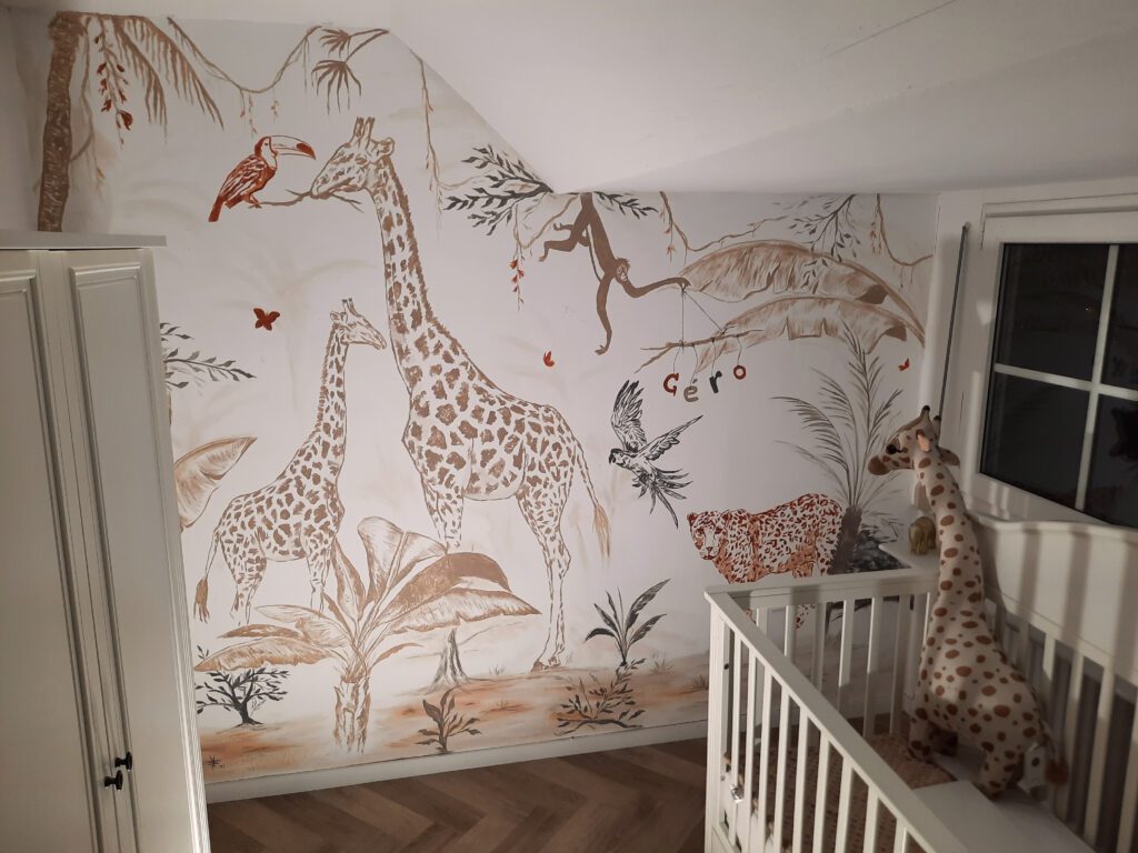 Safari muurschildering op een babykamer in Brunssum
