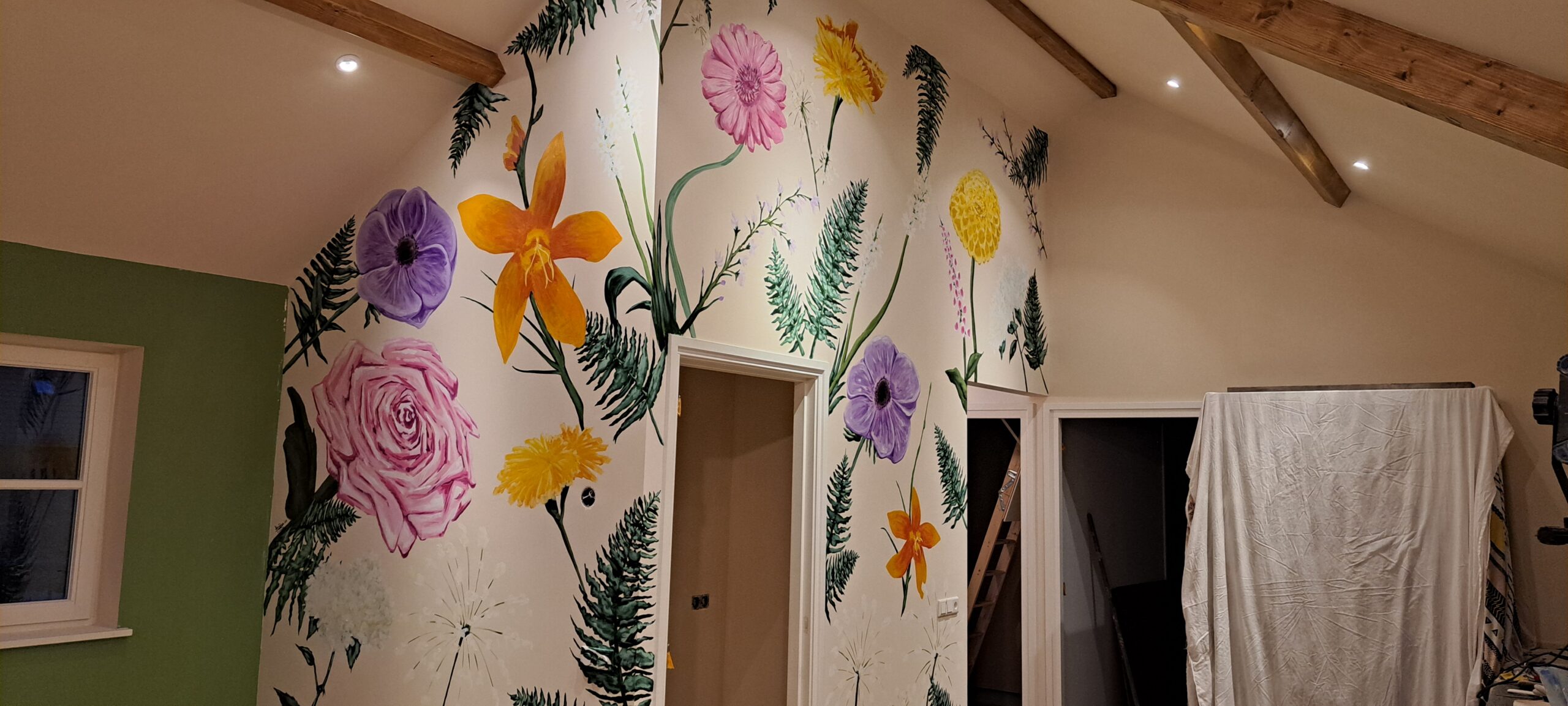 Bloemen muurschildering in Oirschot